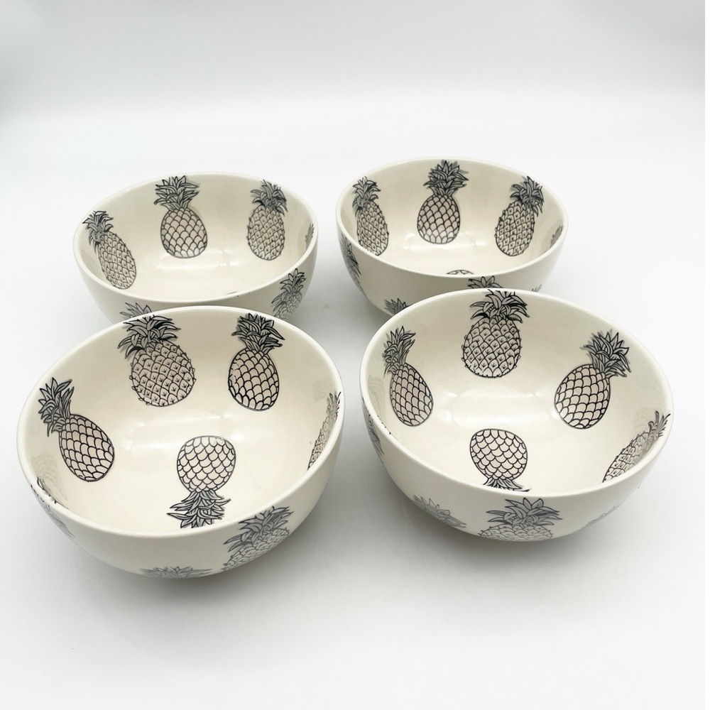 Signature Housewares cream black 6" Bowls Set of 4